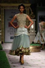 Model walk the ramp for Shantanu Goenka at Wills India Fashion Week 2011 on 10th Oct 2011 (142).JPG